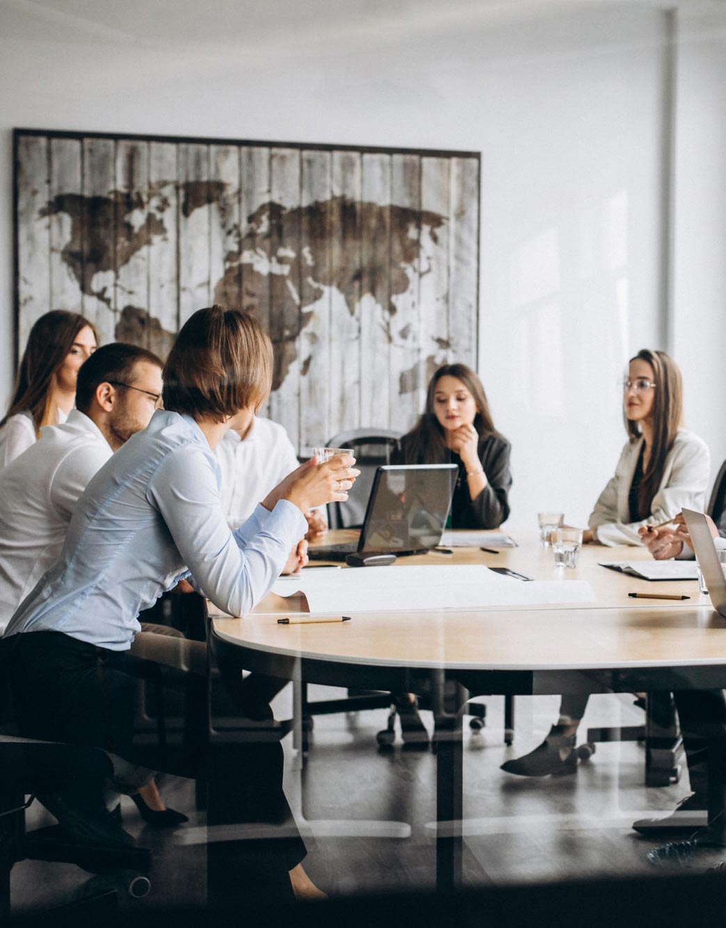 group-people-working-out-business-plan-officeH